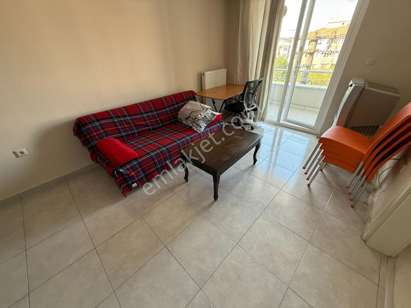 1+1 50 M2 Ara Kat Ön Cephe Kiracılı Eşyalı Satılık Daire — fotoğraf 12