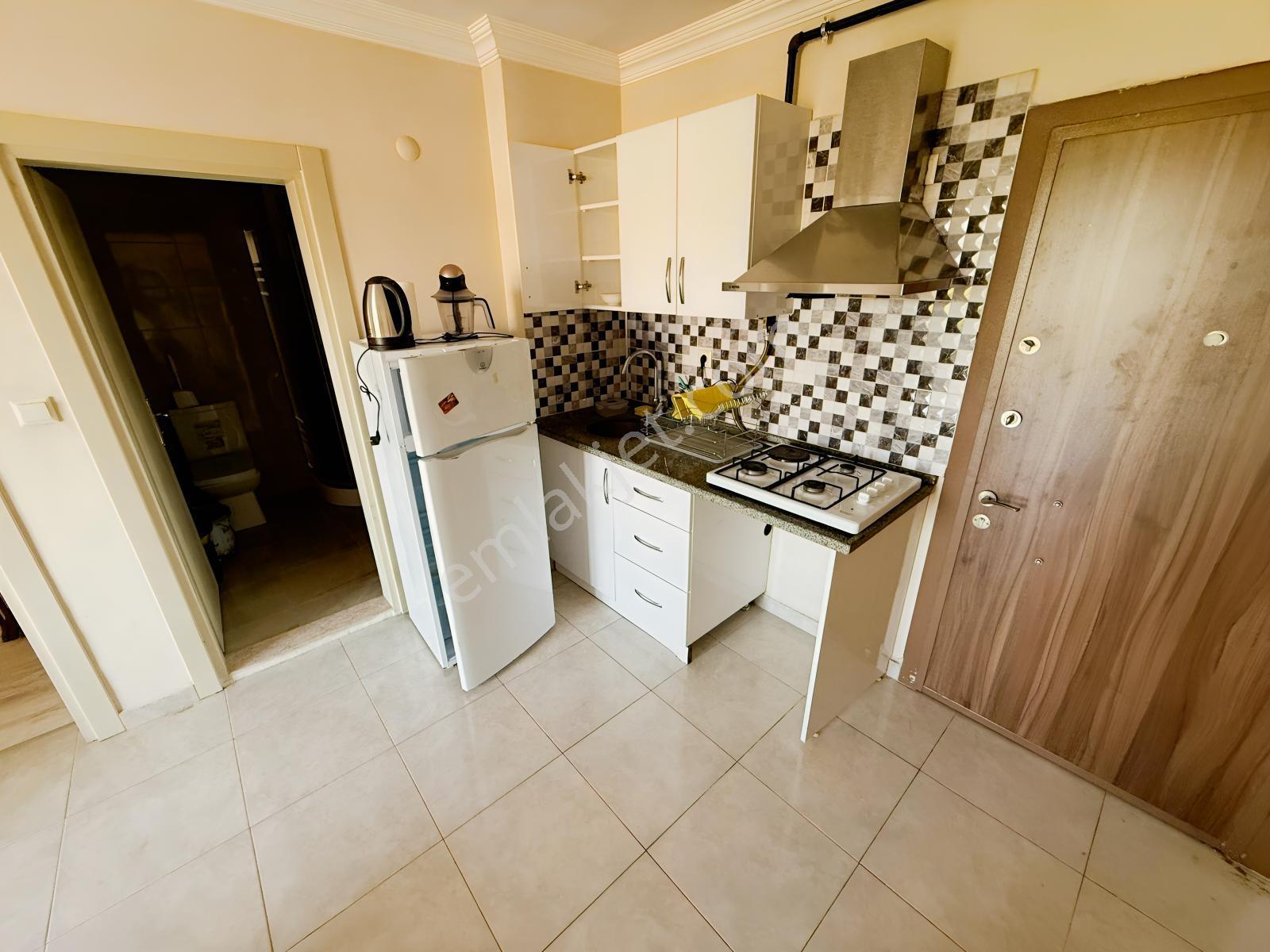 1+1 50 M2 Ara Kat Ön Cephe Kiracılı Eşyalı Satılık Daire — fotoğraf 13