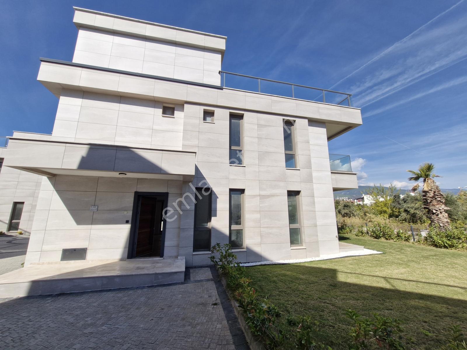 Eu Gayrimenkul'den Denize Sıfır Site İçinde 4+1 Müstakil Villa — fotoğraf 2