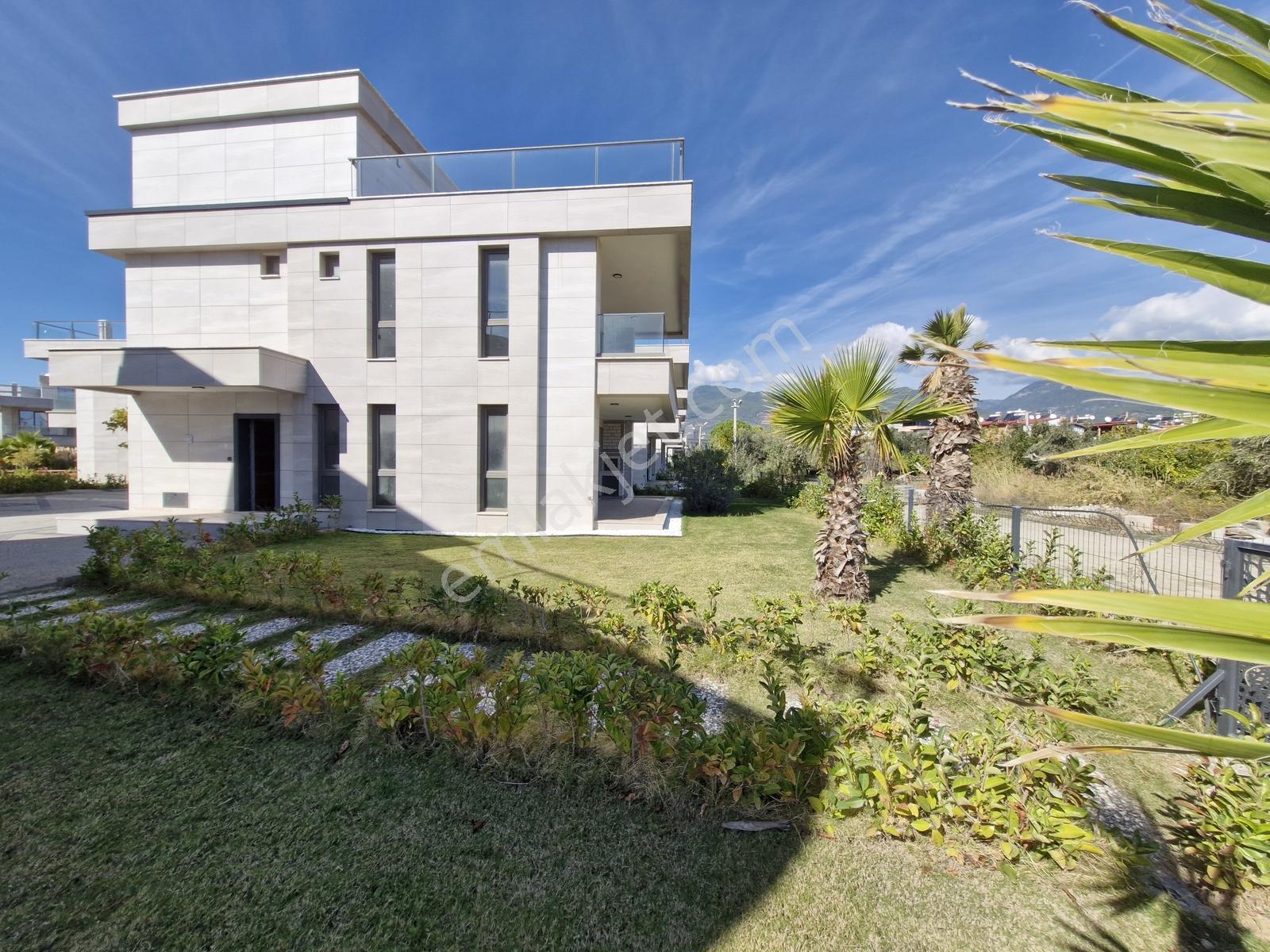 Eu Gayrimenkul'den Denize Sıfır Site İçinde 4+1 Müstakil Villa — fotoğraf 3