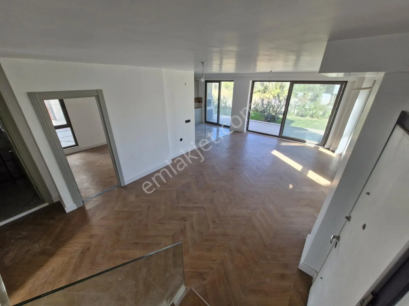 Eu Gayrimenkul'den Denize Sıfır Site İçinde 4+1 Müstakil Villa — fotoğraf 6
