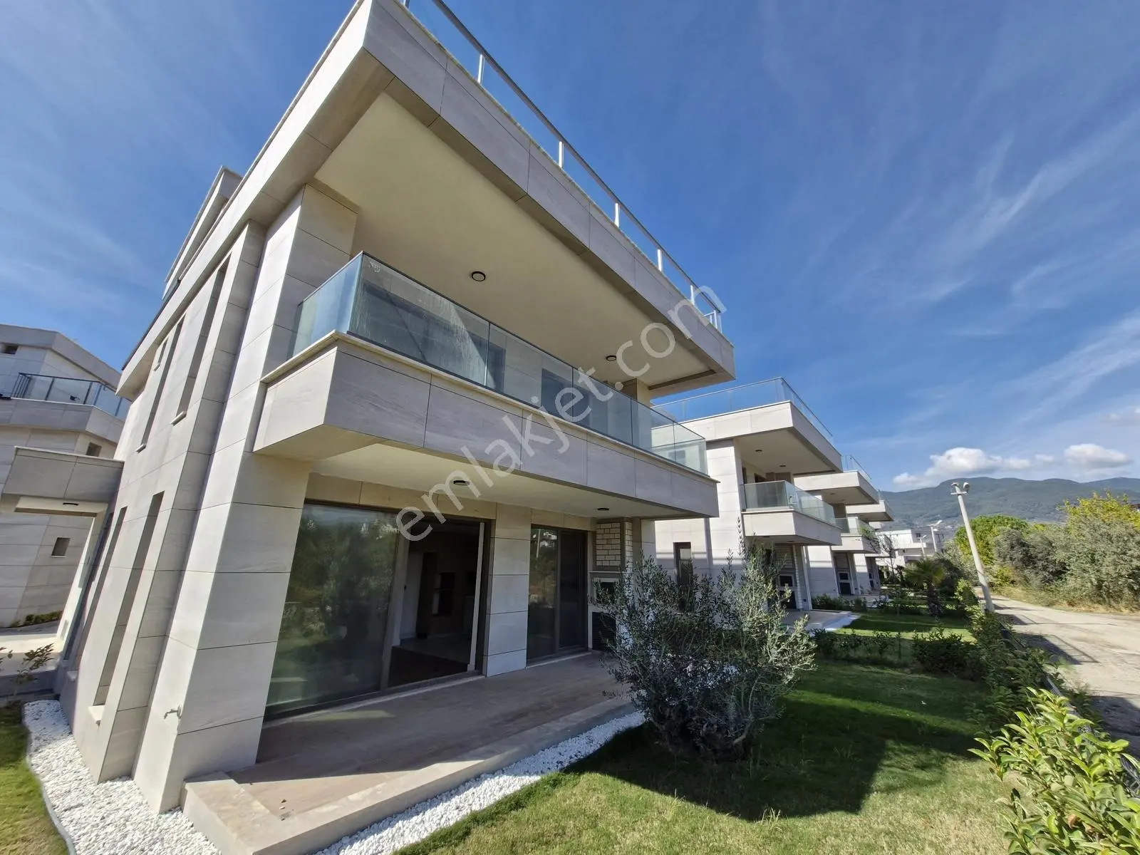 Eu Gayrimenkul'den Denize Sıfır Site İçinde 4+1 Müstakil Villa — fotoğraf 10