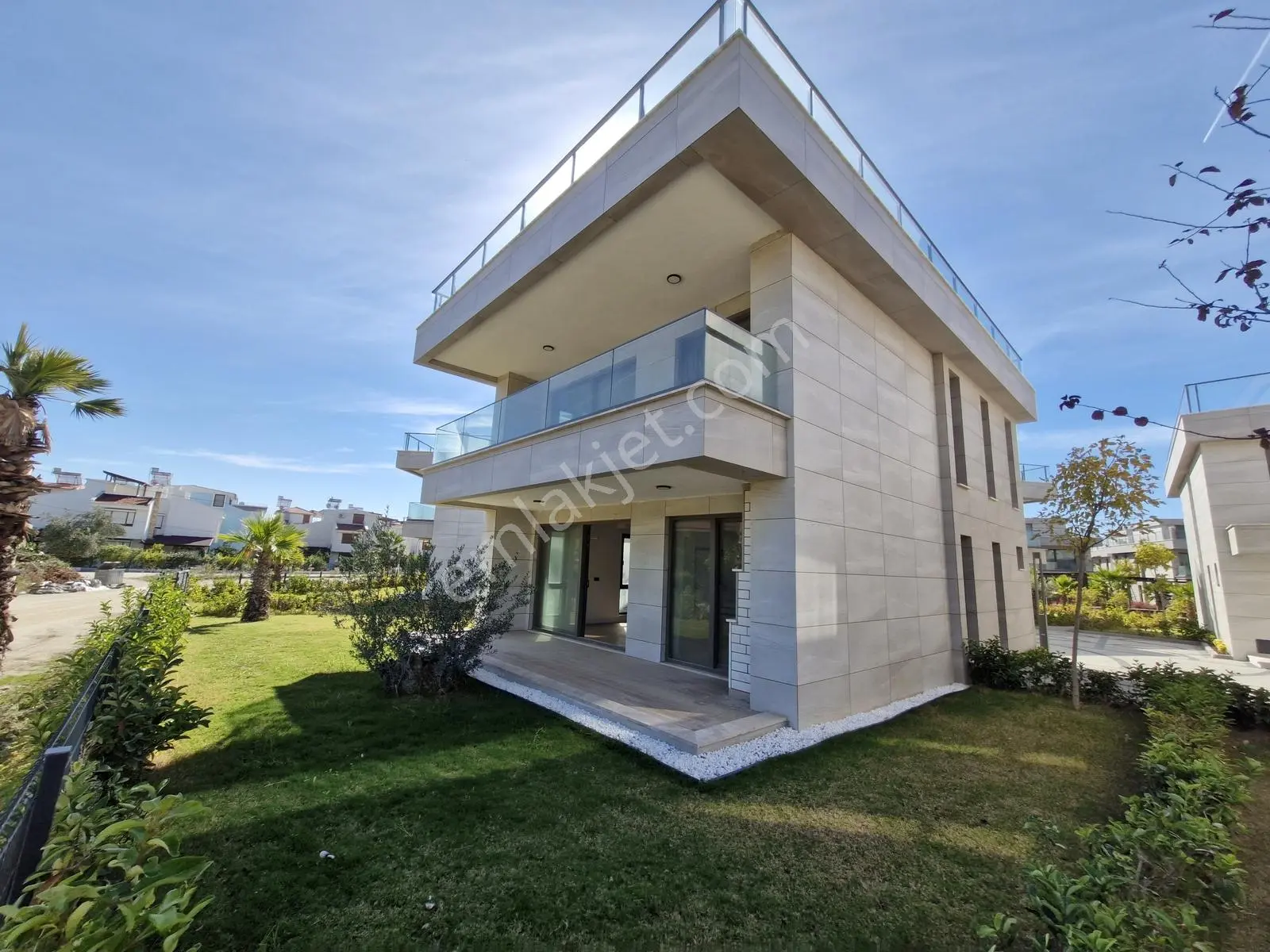 Eu Gayrimenkul'den Denize Sıfır Site İçinde 4+1 Müstakil Villa — fotoğraf 11