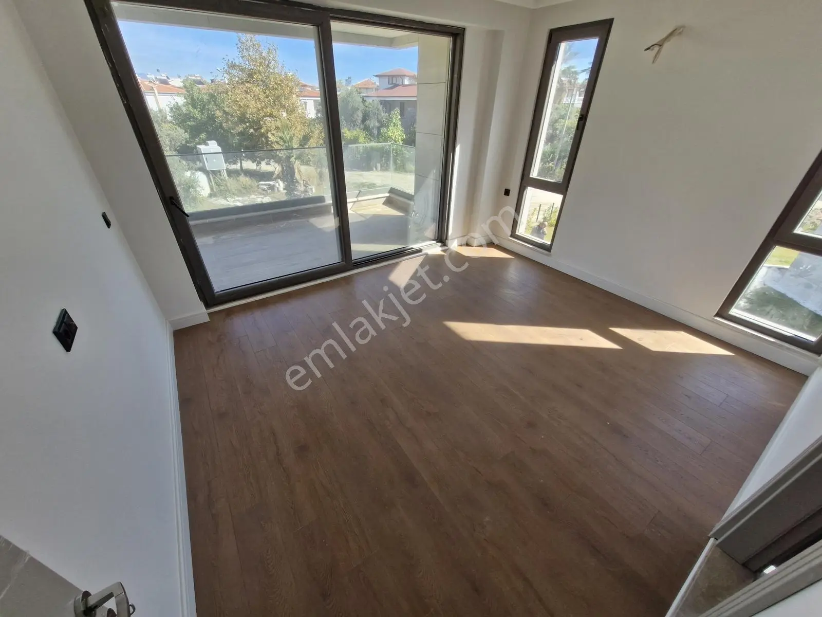 Eu Gayrimenkul'den Denize Sıfır Site İçinde 4+1 Müstakil Villa — fotoğraf 26