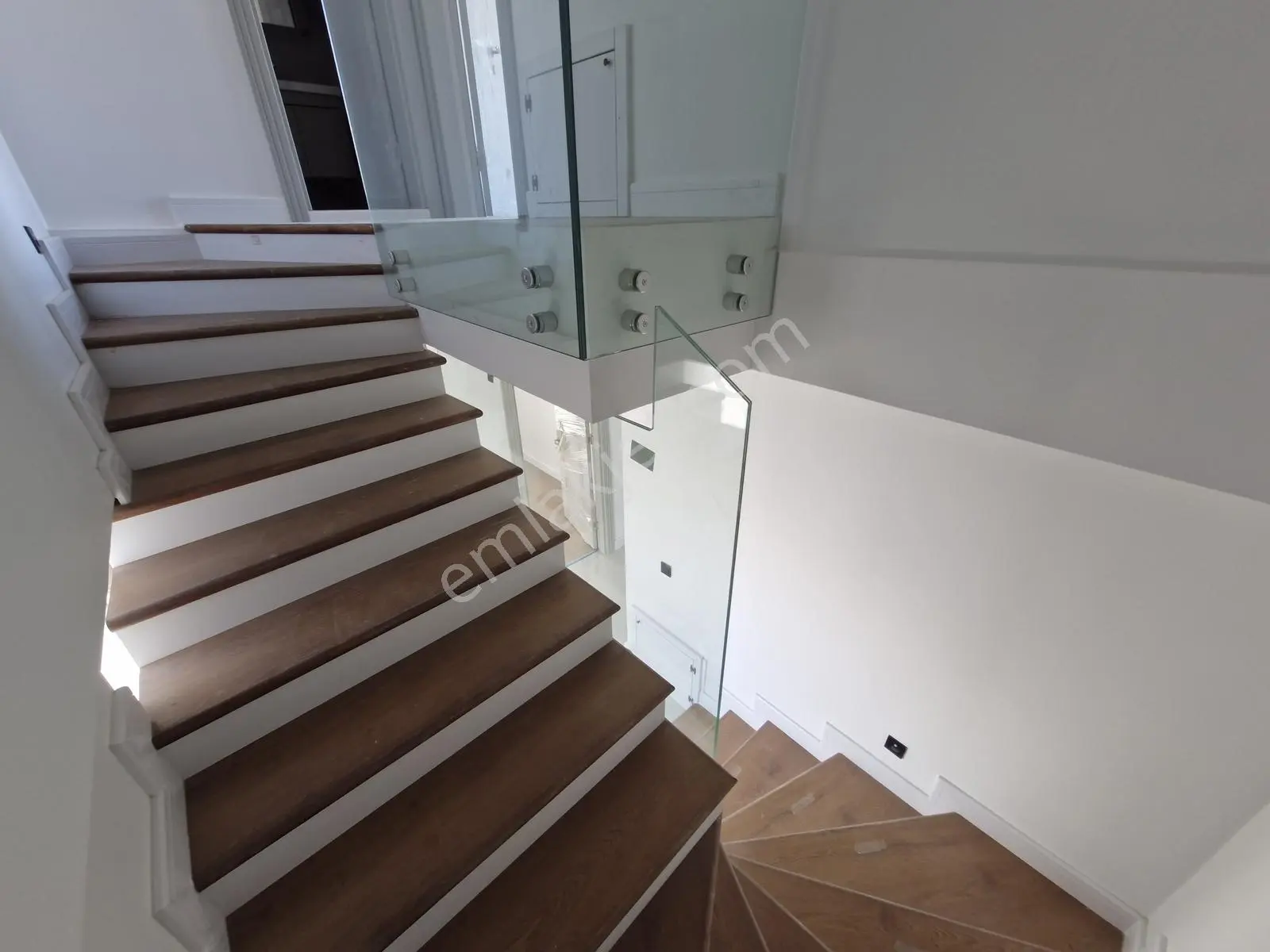Eu Gayrimenkul'den Denize Sıfır Site İçinde 4+1 Müstakil Villa — fotoğraf 30