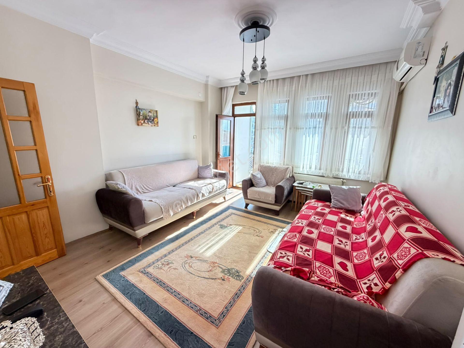 Paşaköşkünde Satılık 3+1 Ara Kat Daire — fotoğraf 3