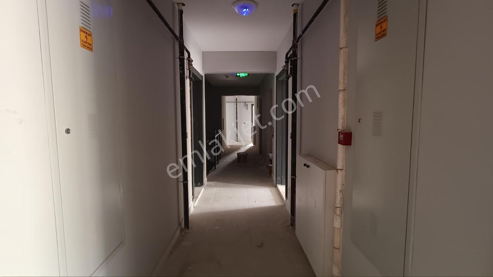 Vadi 4 Sitesinde Ara Kat Fırsat Daire — fotoğraf 4