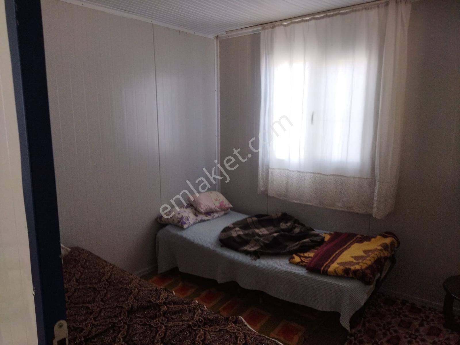 Erzden Kemalpaşa Aşağıkızılcada 430 M² Tek Tapulu Evli Bahçe — fotoğraf 13