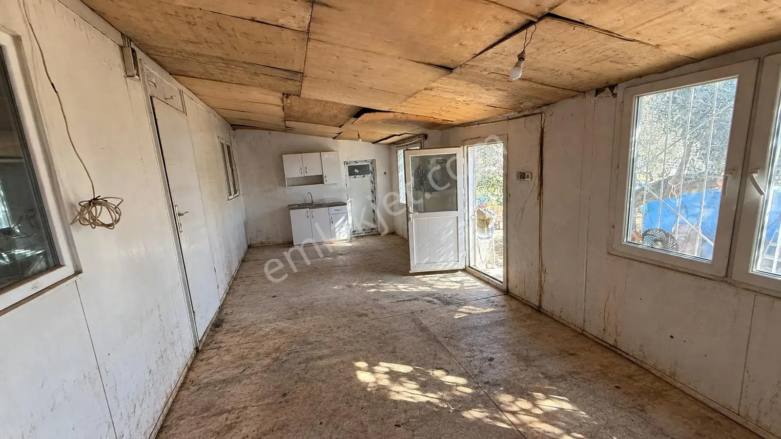 Erzden Kemalpaşa Aşağıkızılcada 430 M² Tek Tapulu Evli Bahçe — fotoğraf 24