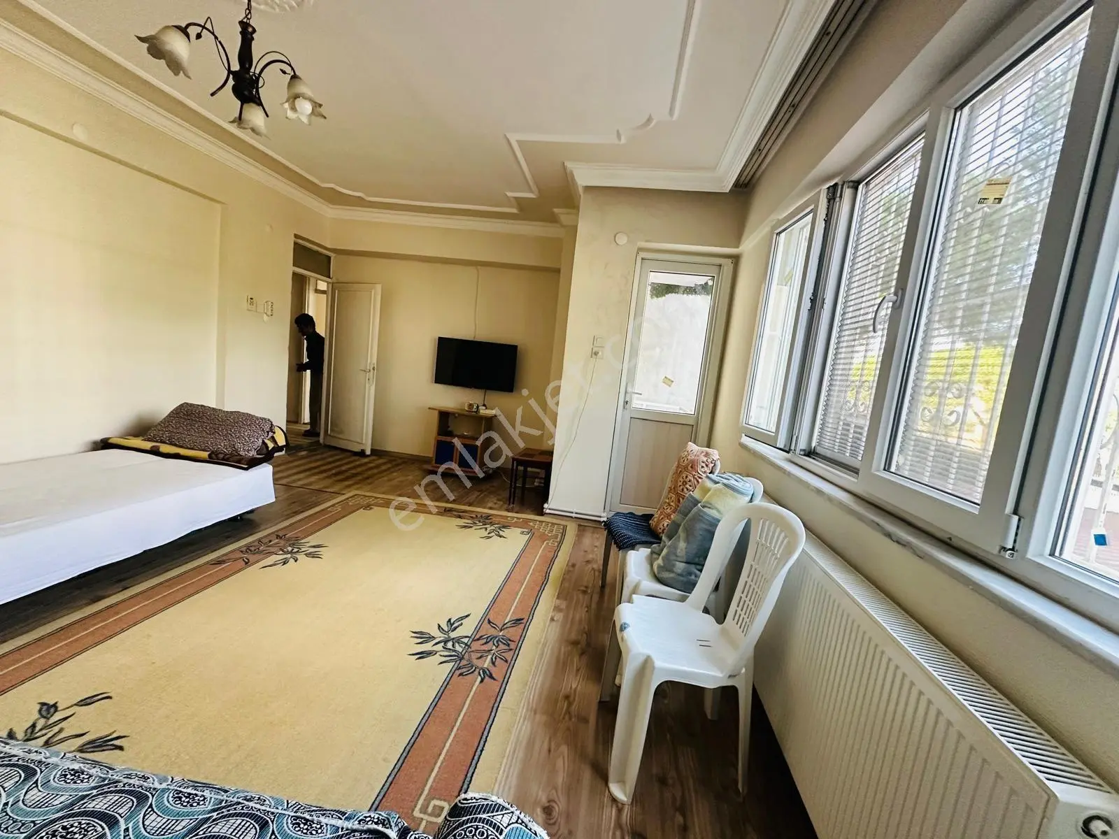 Nazilliemlaktan-satılık Şirinevlerde 3+1 Dükkanüstü Daire — fotoğraf 2
