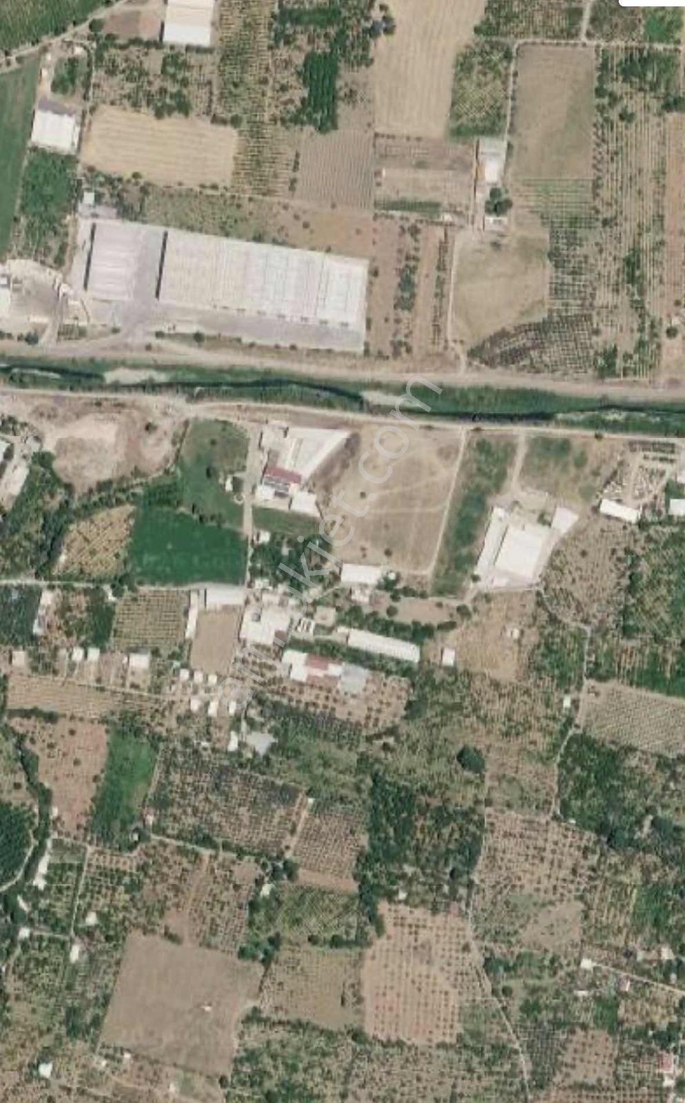 Kemalpaşa Bölgesin De Yatırıma Uygun 11.860m2 Arsamız Satılıktır — fotoğraf 2