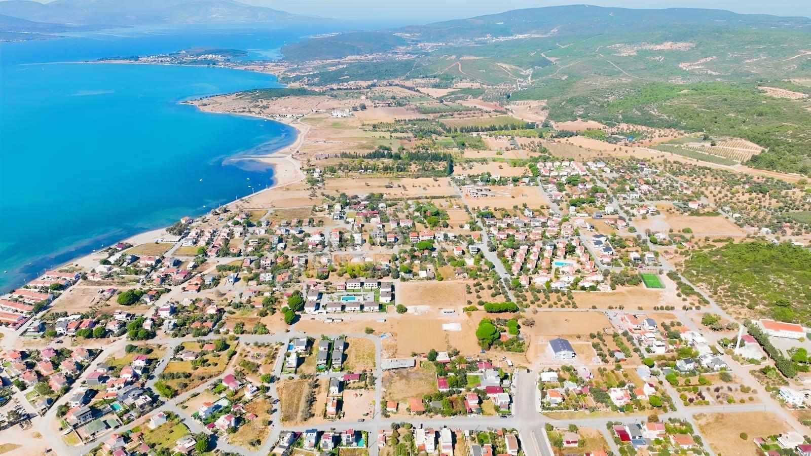 Urla Torosan'da İki Villa İmarlı Harika Konumda Satılık Arsa — fotoğraf 2