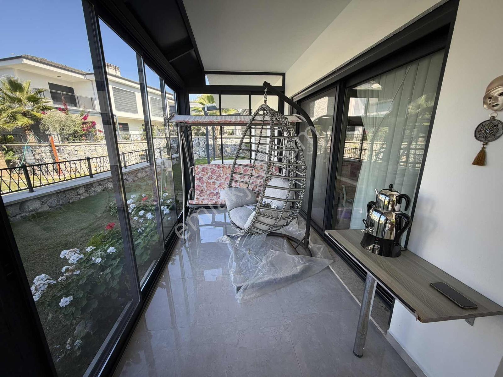 Kuşadası Soğucakta Geniş Bahçeli Full Eşyalı Satılık Villa — fotoğraf 11