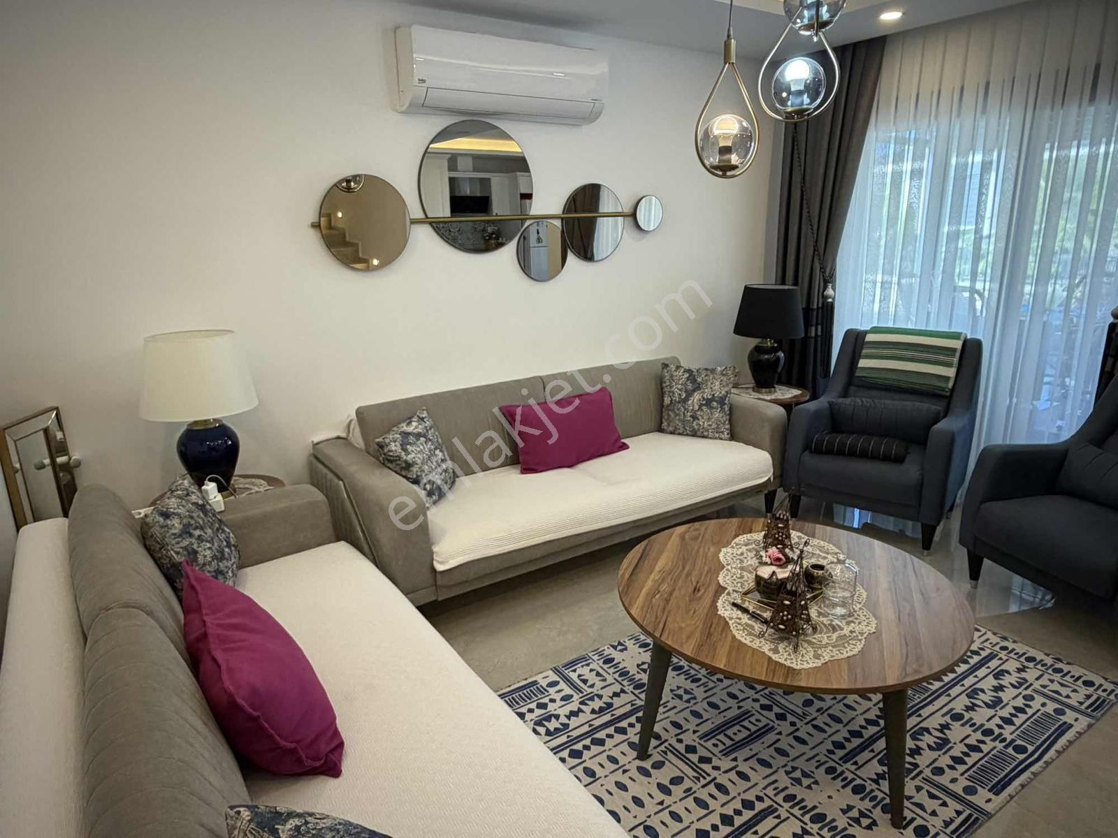 Kuşadası Soğucakta Geniş Bahçeli Full Eşyalı Satılık Villa — fotoğraf 18