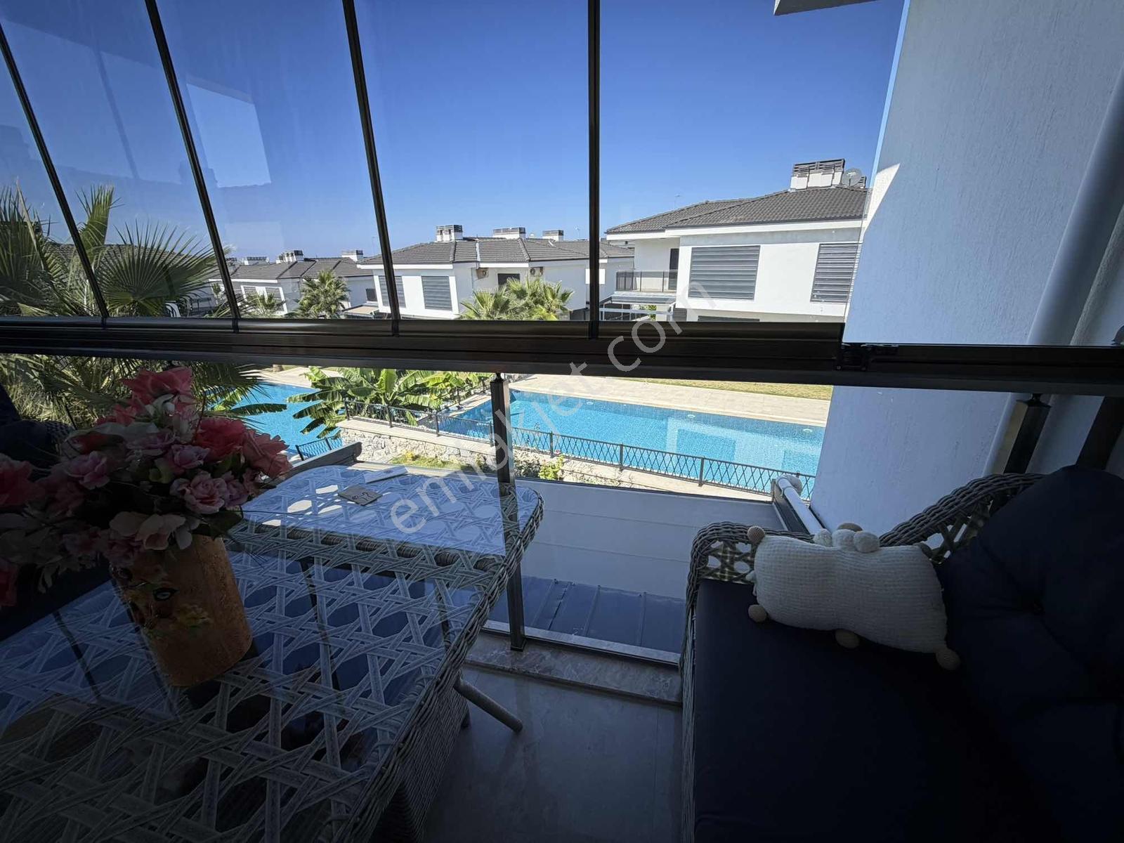 Kuşadası Soğucakta Geniş Bahçeli Full Eşyalı Satılık Villa — fotoğraf 31