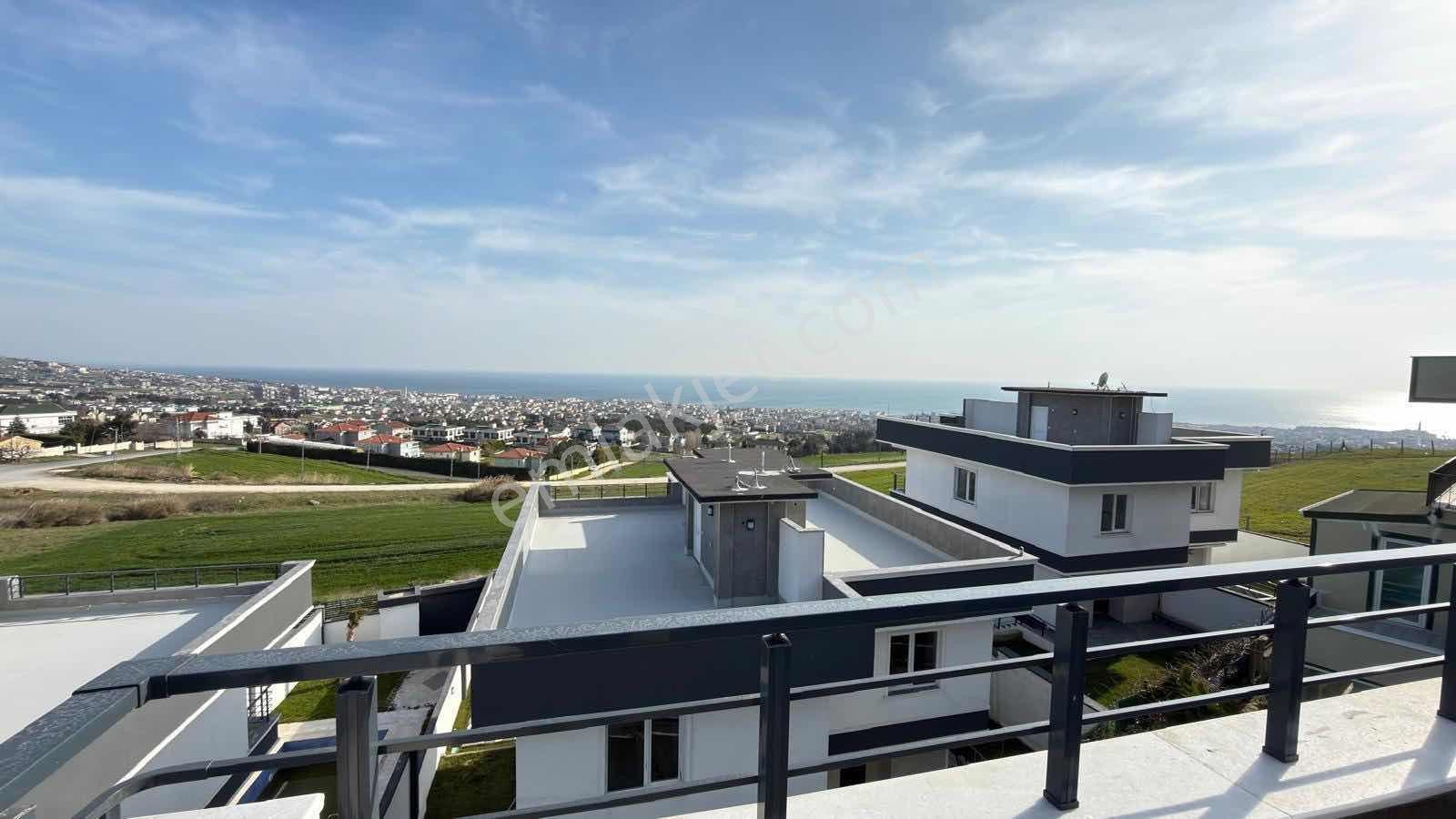 Büyükçekmece Kamilobada Sıfır Lüks Havuzlu Villa Fırsat — fotoğraf 4