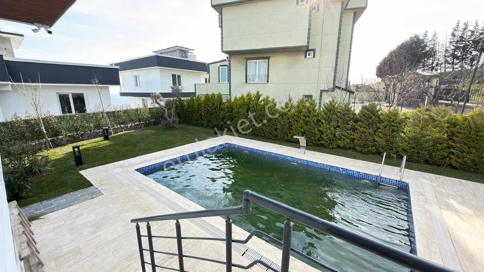 Büyükçekmece Kamilobada Sıfır Lüks Havuzlu Villa Fırsat — fotoğraf 7