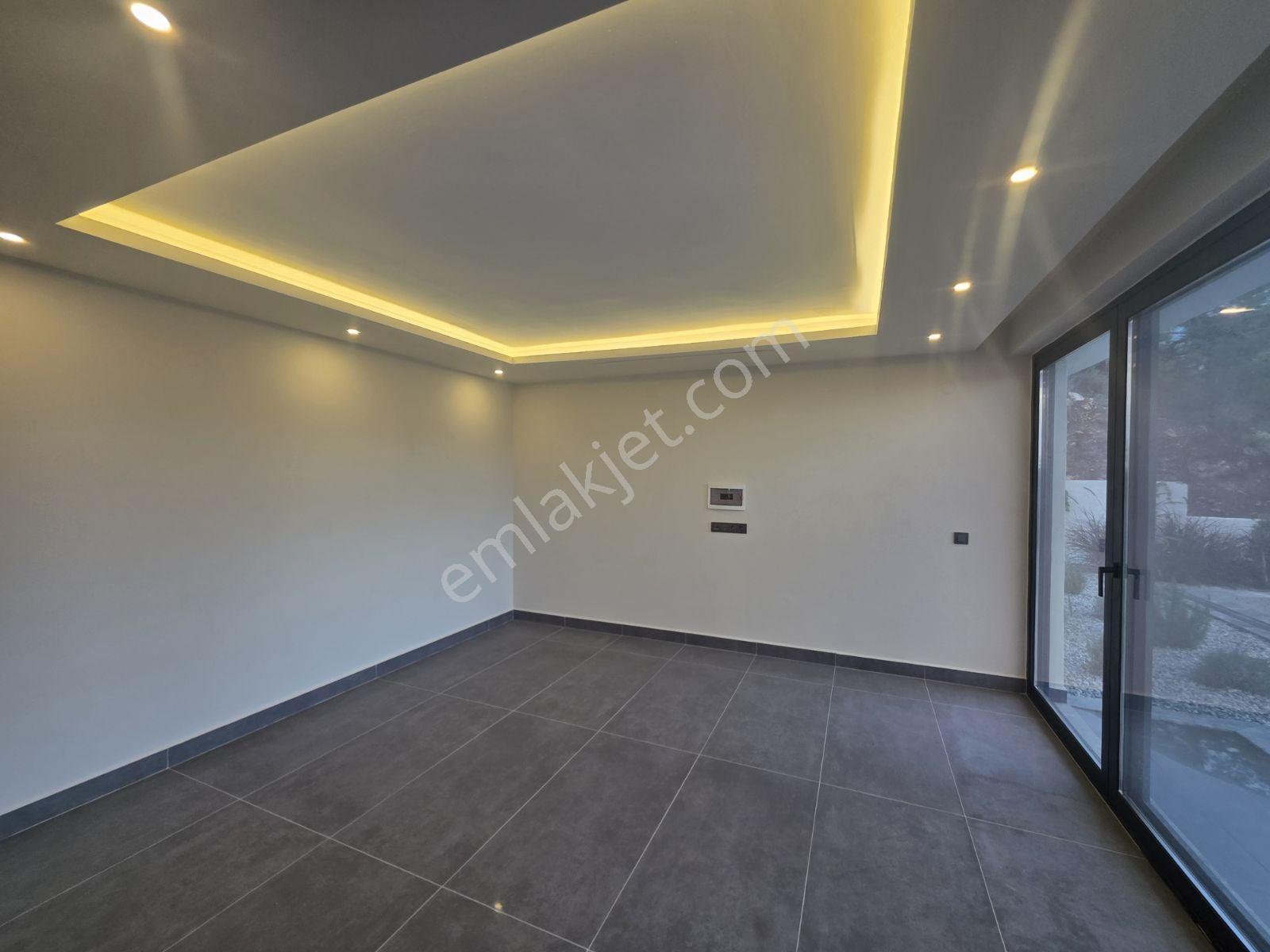 Sarıgerme Plajında Üst Segment, Ferah, Yerden Isıtmalı 4+1 Villa — fotoğraf 6