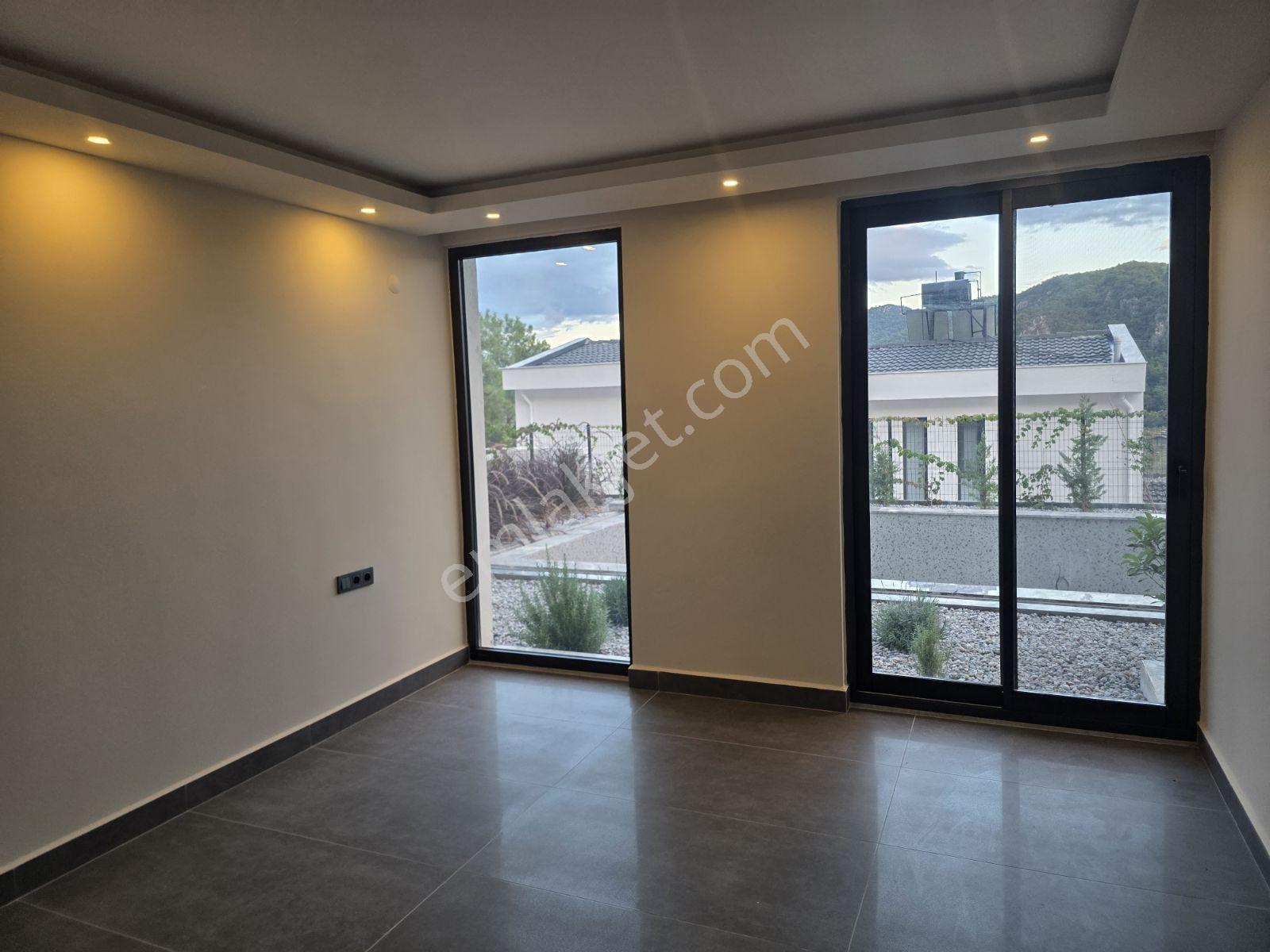 Sarıgerme Plajında Üst Segment, Ferah, Yerden Isıtmalı 4+1 Villa — fotoğraf 8