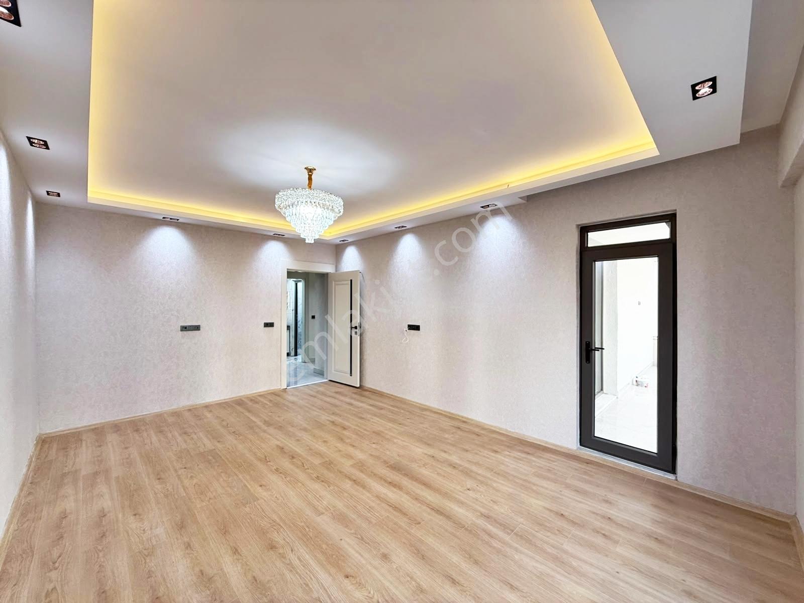 Karacaahmet2'de Cadde Üzr.kat Ve Cephe Seç.modern Tasarm Lüx 2+1 — fotoğraf 19