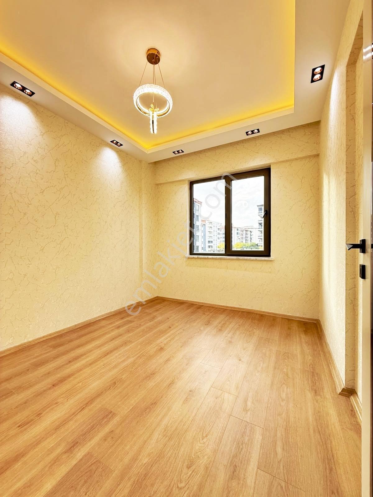 Karacaahmet2'de Cadde Üzr.kat Ve Cephe Seç.modern Tasarm Lüx 2+1 — fotoğraf 23