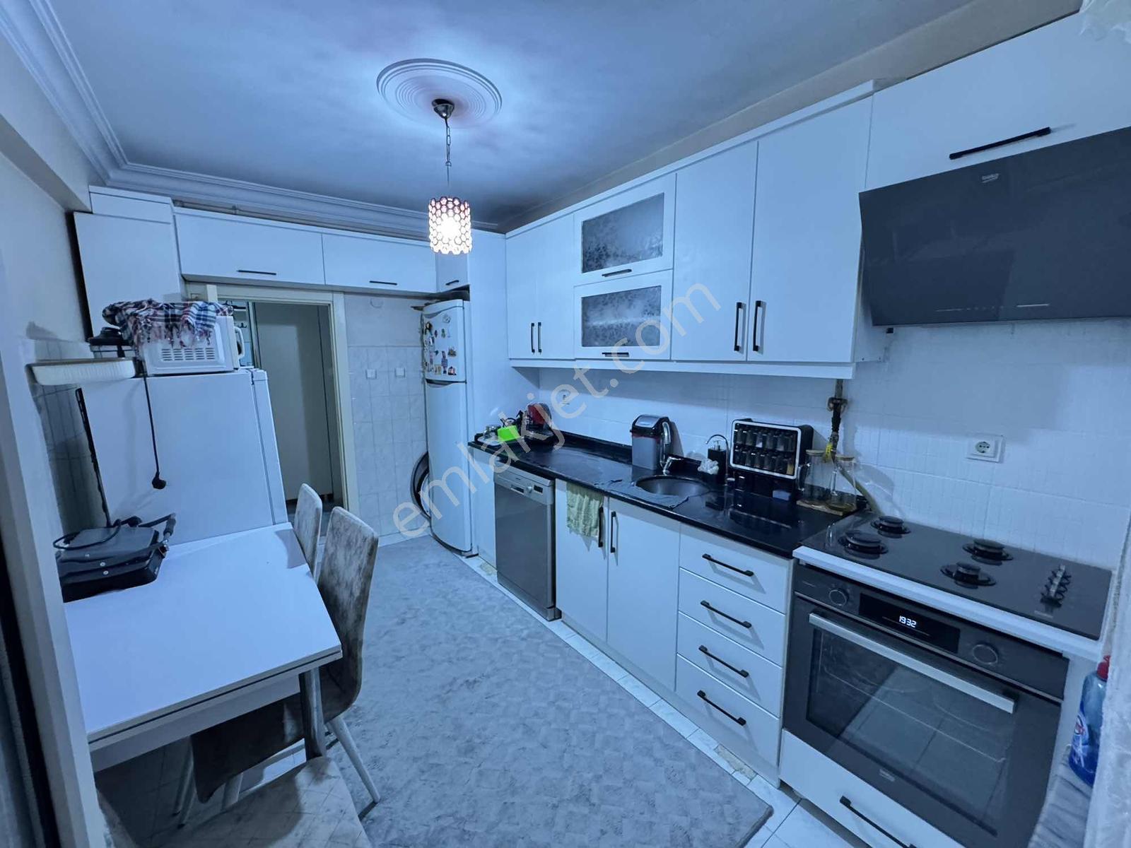 Cumhuriyet Parkına Yakın Satılık 3+1 Daire — fotoğraf 9