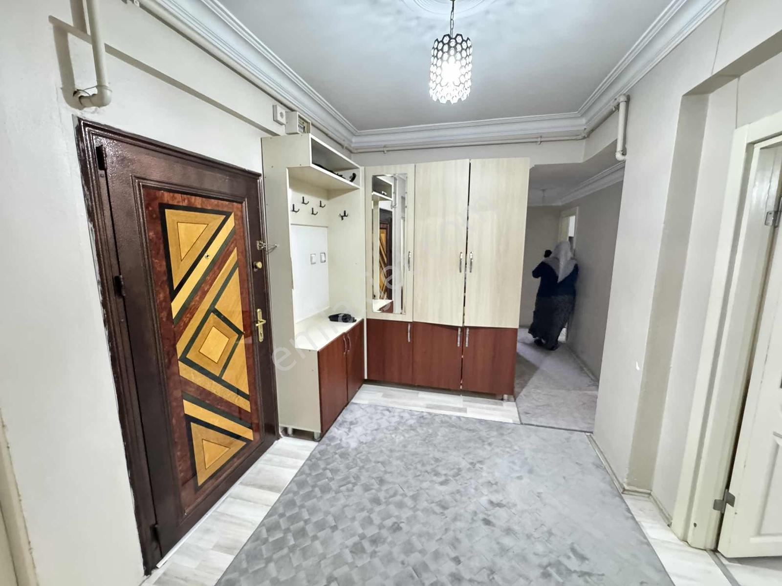 Cumhuriyet Parkına Yakın Satılık 3+1 Daire — fotoğraf 16