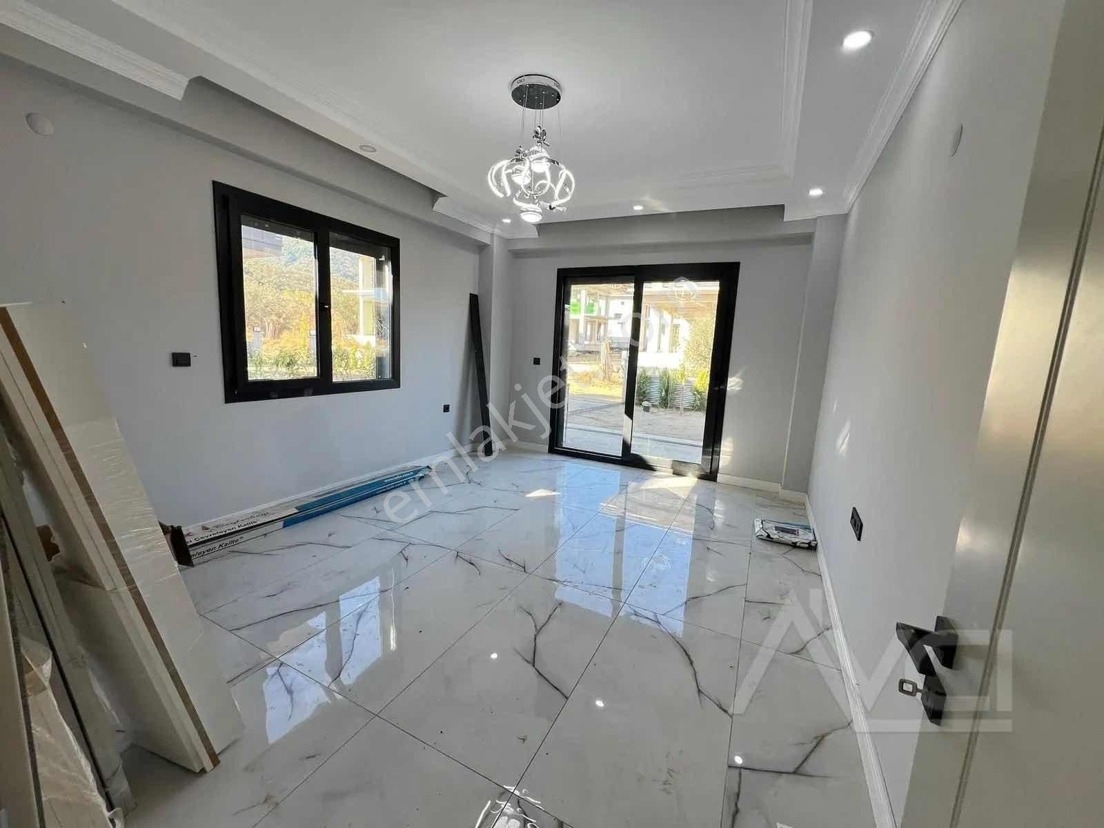 Avcı'dan Yürüyüş Yolu Cepheli 4+1 Tam Müstakil 300m2 Arsa Villa — fotoğraf 8