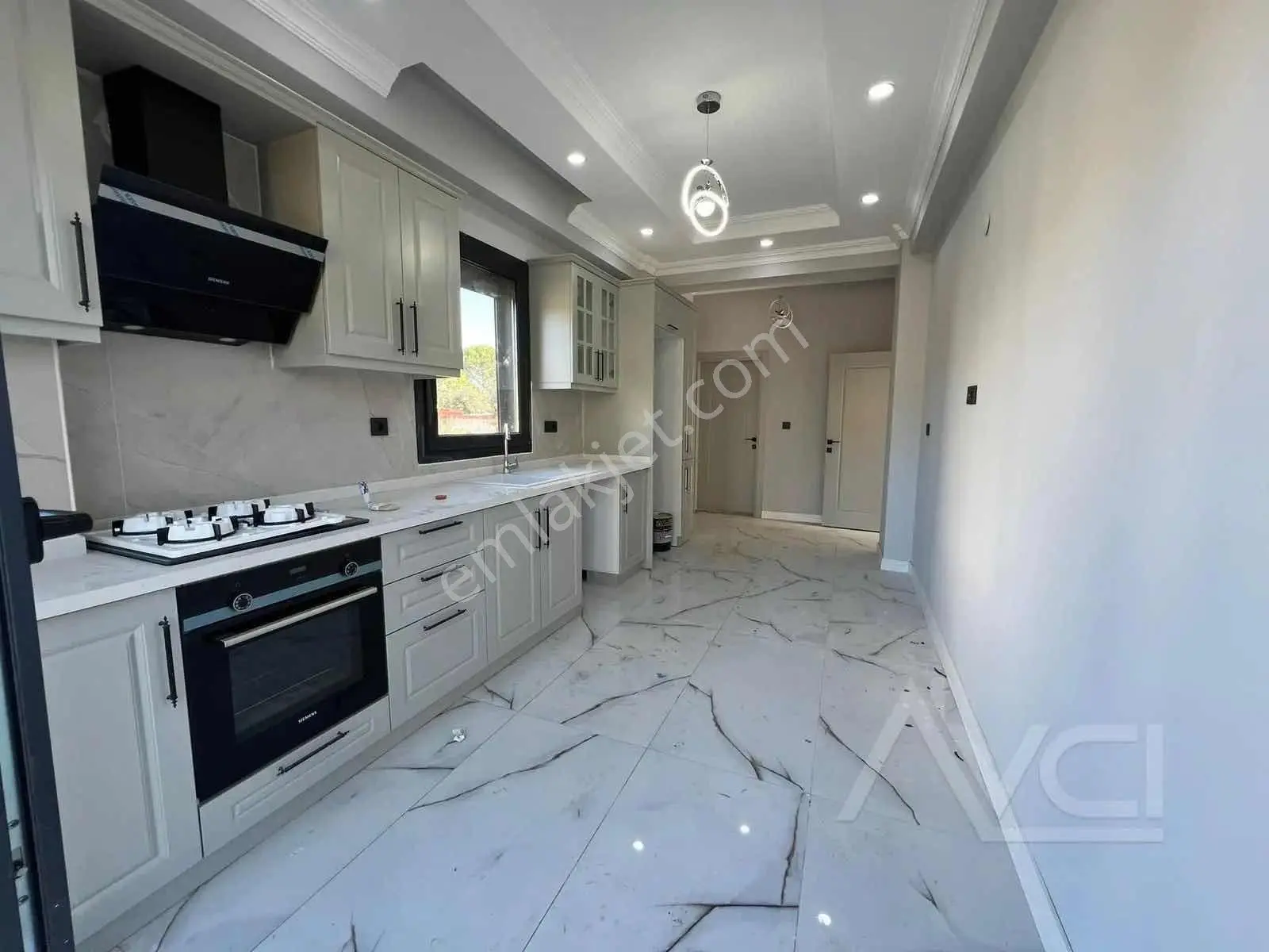 Avcı'dan Yürüyüş Yolu Cepheli 4+1 Tam Müstakil 300m2 Arsa Villa — fotoğraf 21
