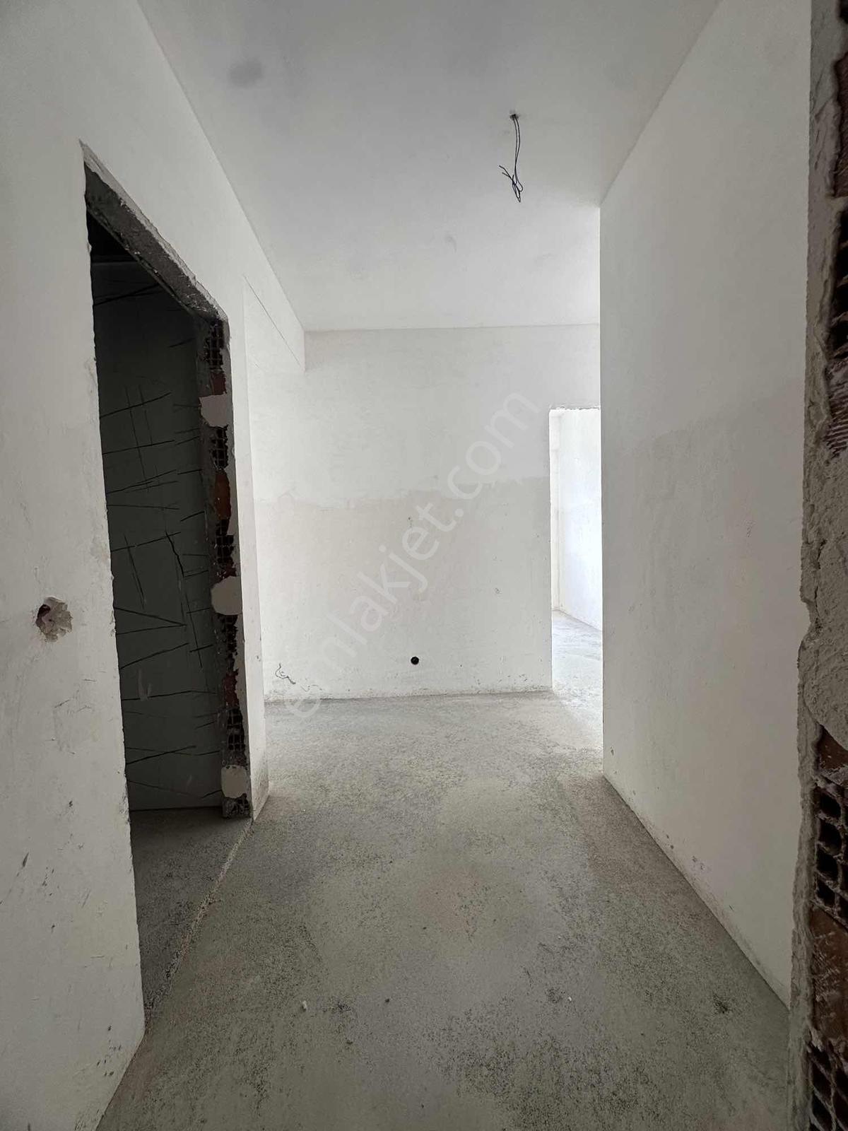 Akbilekte Panaromik Şehir Manzaralı Arakat Köşe Satılık 3+1 — fotoğraf 4
