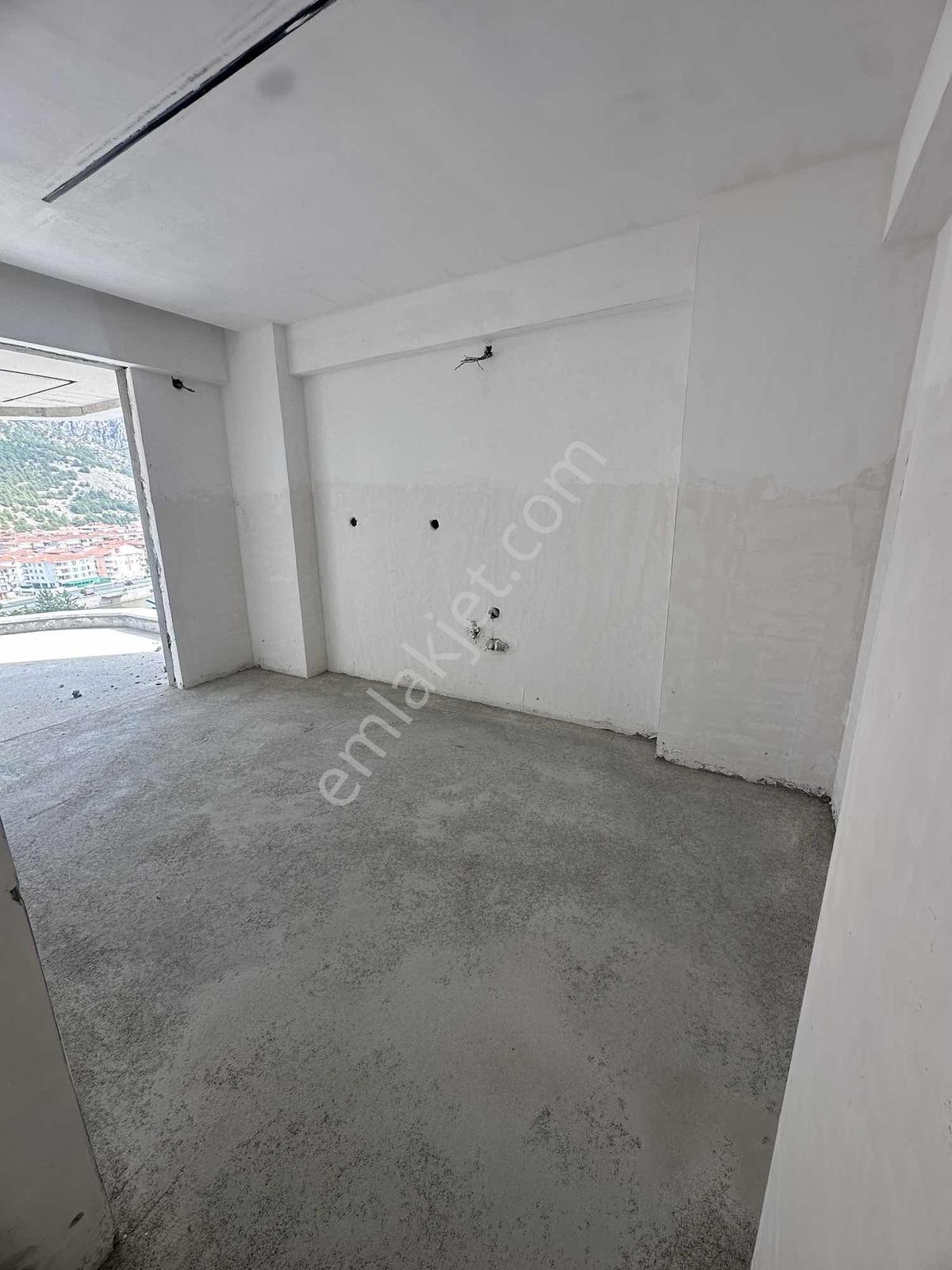 Akbilekte Panaromik Şehir Manzaralı Arakat Köşe Satılık 3+1 — fotoğraf 11