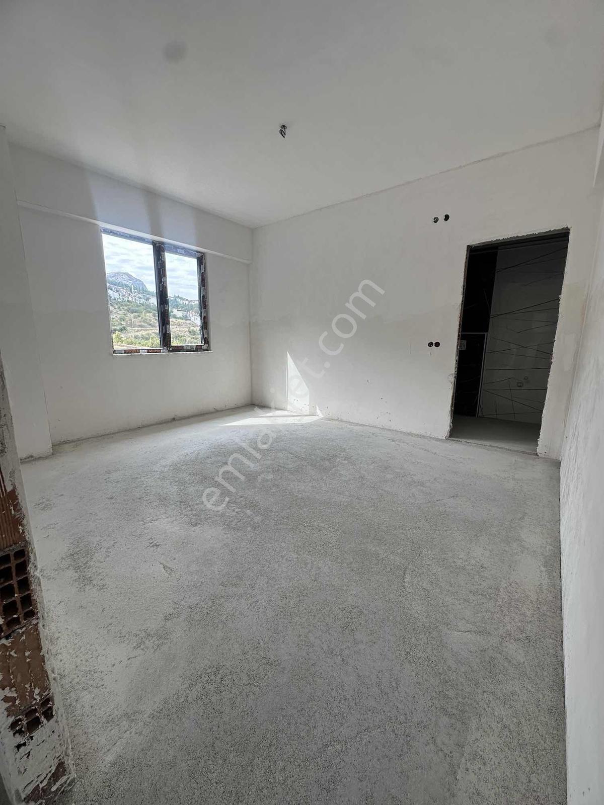 Akbilekte Panaromik Şehir Manzaralı Arakat Köşe Satılık 3+1 — fotoğraf 26