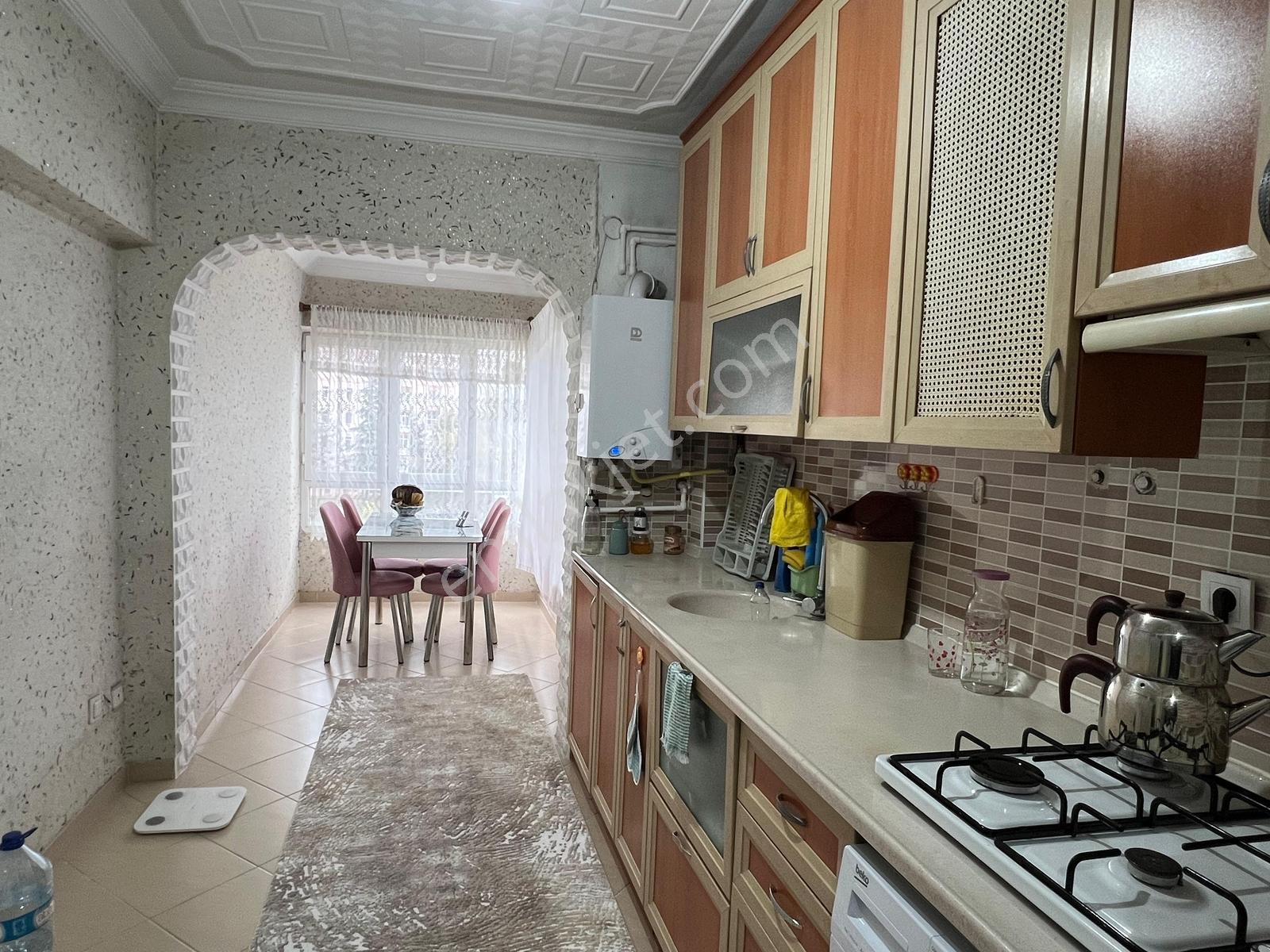 Kartal'dan Emekevler Sitesinde 2+1 Merkezi Sistem Ara Kat Daire — fotoğraf 7