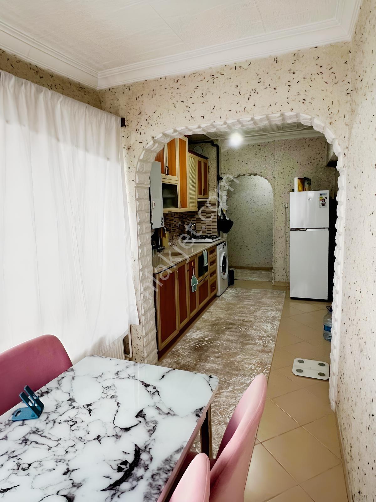 Kartal'dan Emekevler Sitesinde 2+1 Merkezi Sistem Ara Kat Daire — fotoğraf 9