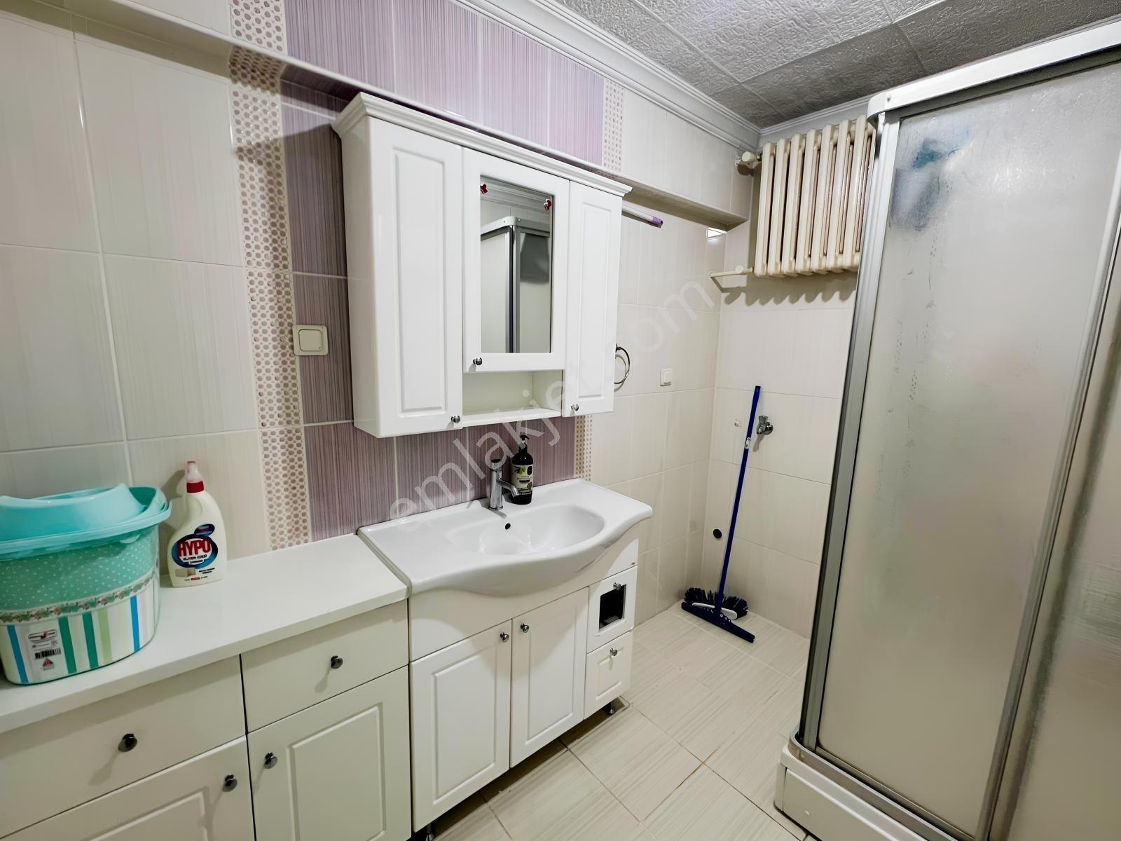 Kartal'dan Emekevler Sitesinde 2+1 Merkezi Sistem Ara Kat Daire — fotoğraf 15