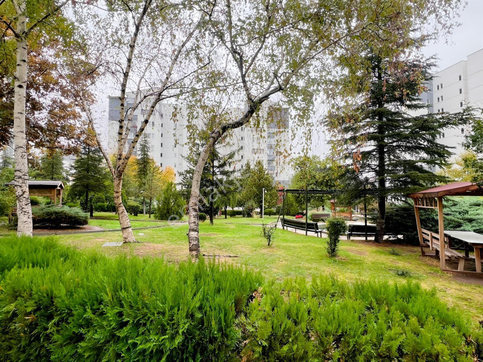 Kartal'dan Emekevler Sitesinde 2+1 Merkezi Sistem Ara Kat Daire — fotoğraf 32