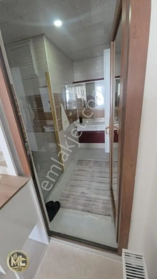 Fabrika Mahallesinde Ana Cadde Üzerinde Satılık 3+1 Daire — fotoğraf 5