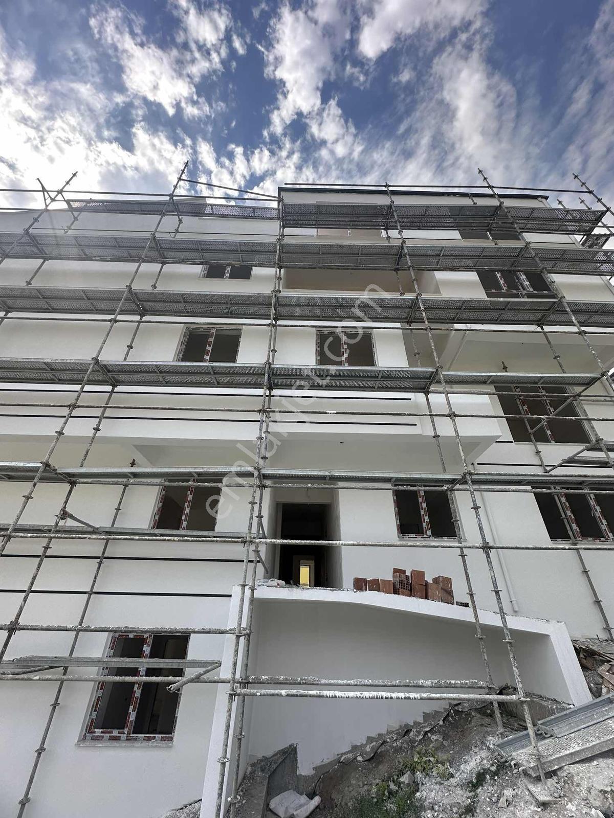 Kurşunlu'Da Yüksek Giriş 75M2 Satılık Geniş 2+0 Daire