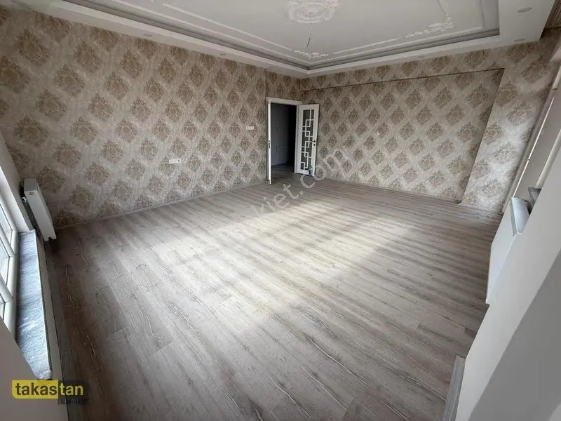 Alparslan 1de 3.kat Yüksekliğinde Önü Açık Masrafsız 3+1 Fısrat — fotoğraf 5