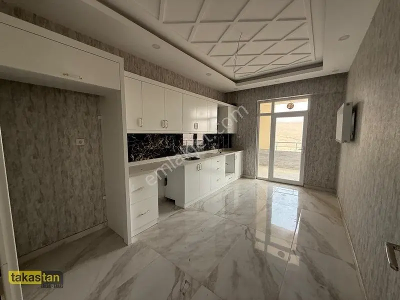 Alparslan 1de 3.kat Yüksekliğinde Önü Açık Masrafsız 3+1 Fısrat — fotoğraf 8