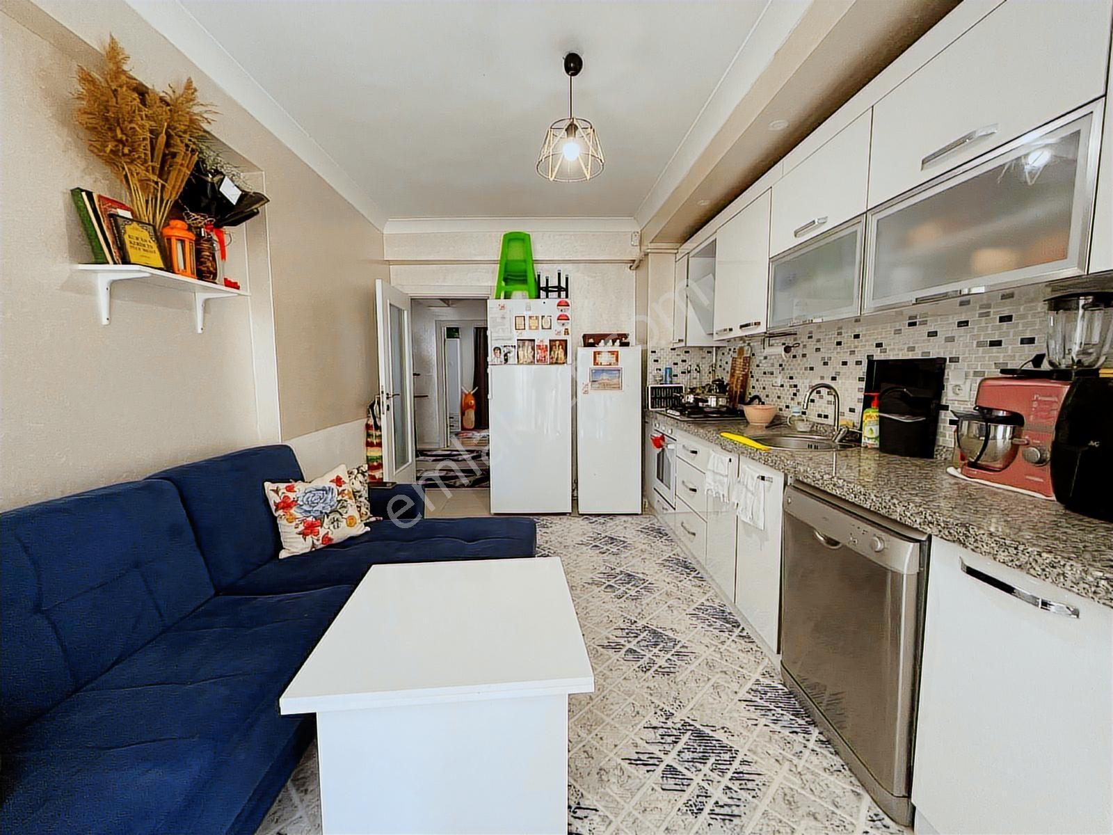 Beyaz Gayrimenkulden Ertuğrulgazi'de Satılık 2+1 Daire — fotoğraf 6