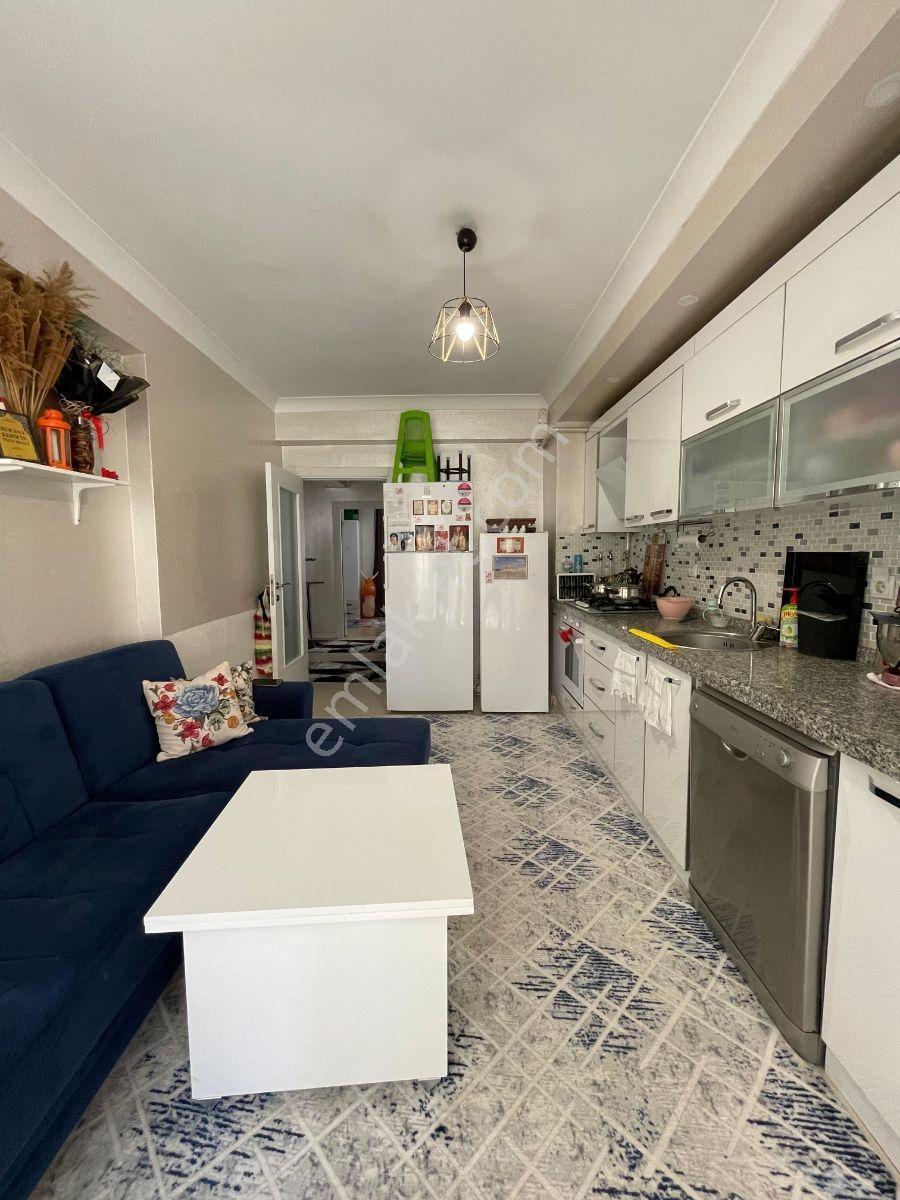 Beyaz Gayrimenkulden Ertuğrulgazi'de Satılık 2+1 Daire — fotoğraf 8
