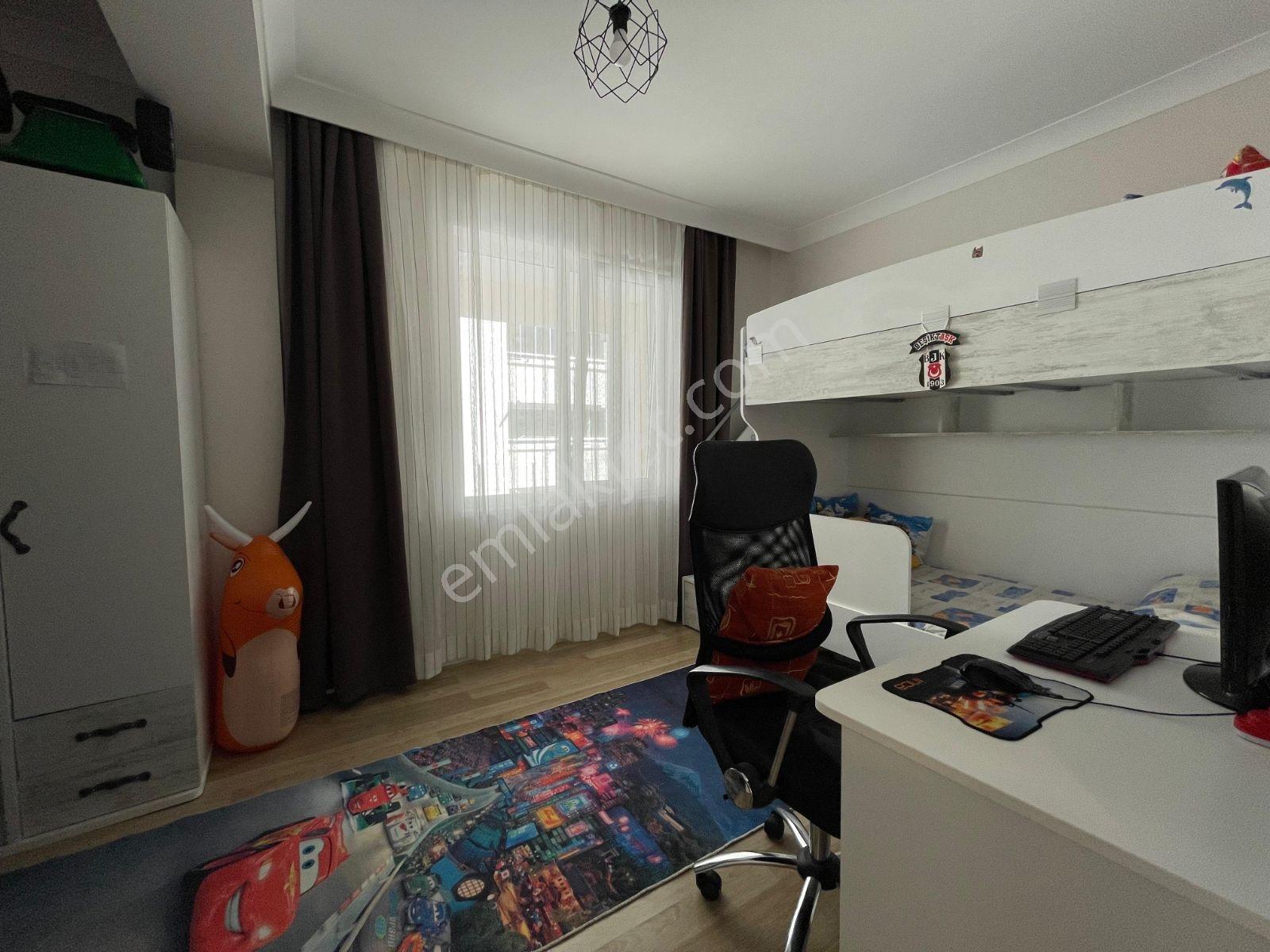Beyaz Gayrimenkulden Ertuğrulgazi'de Satılık 2+1 Daire — fotoğraf 23