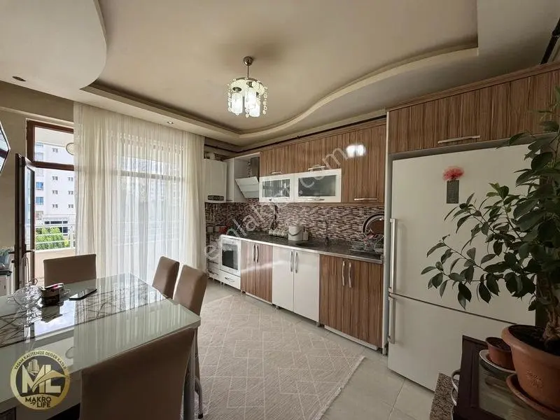 Piyale Düğün Salonu Arkası 3+1 Temiz Daire