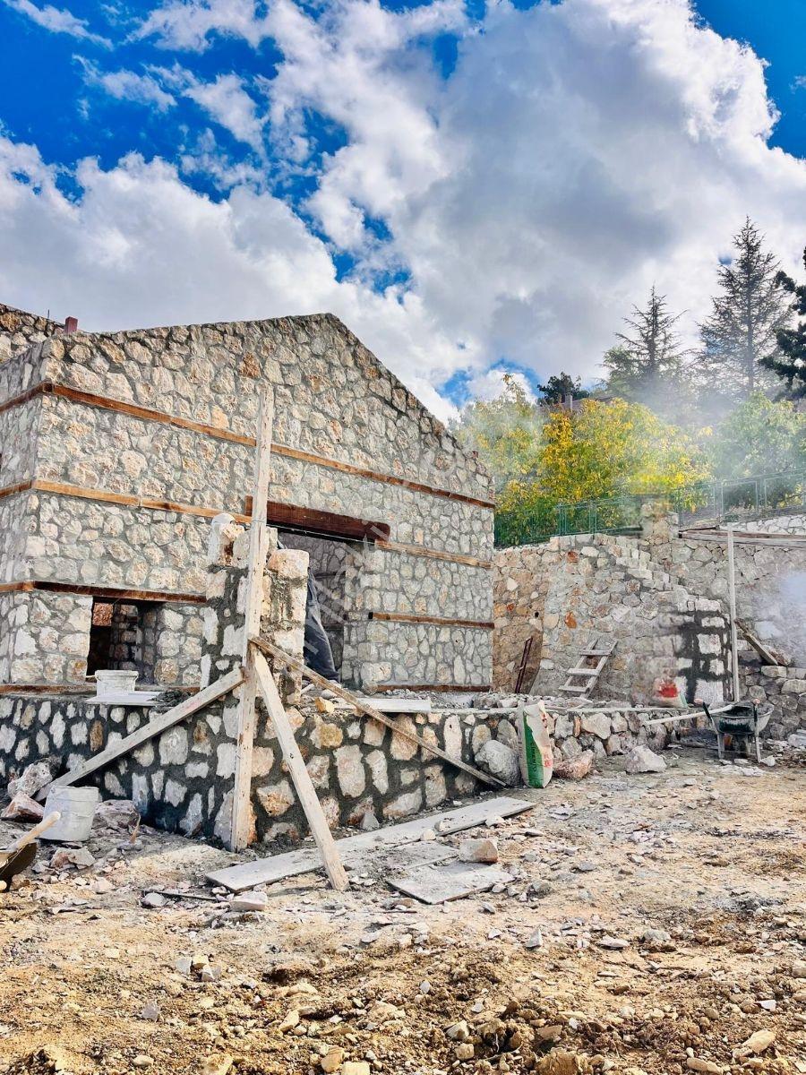 Antalya Geyikbayırında 529 M² Arsada %85 Tamamlanmış Taş Villa — fotoğraf 4