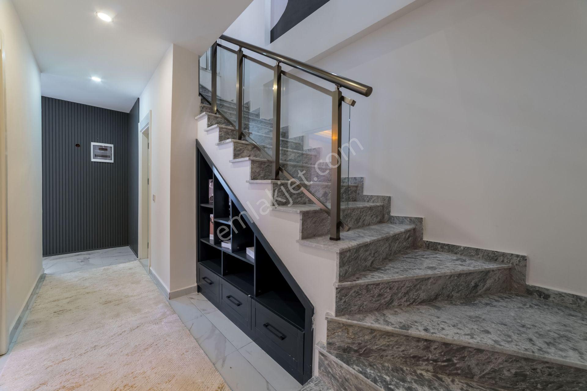 Alanya Avsallar'da Denize 800 Metre Lüks 3+2 Bahçe Dubleksi Daire — fotoğraf 31