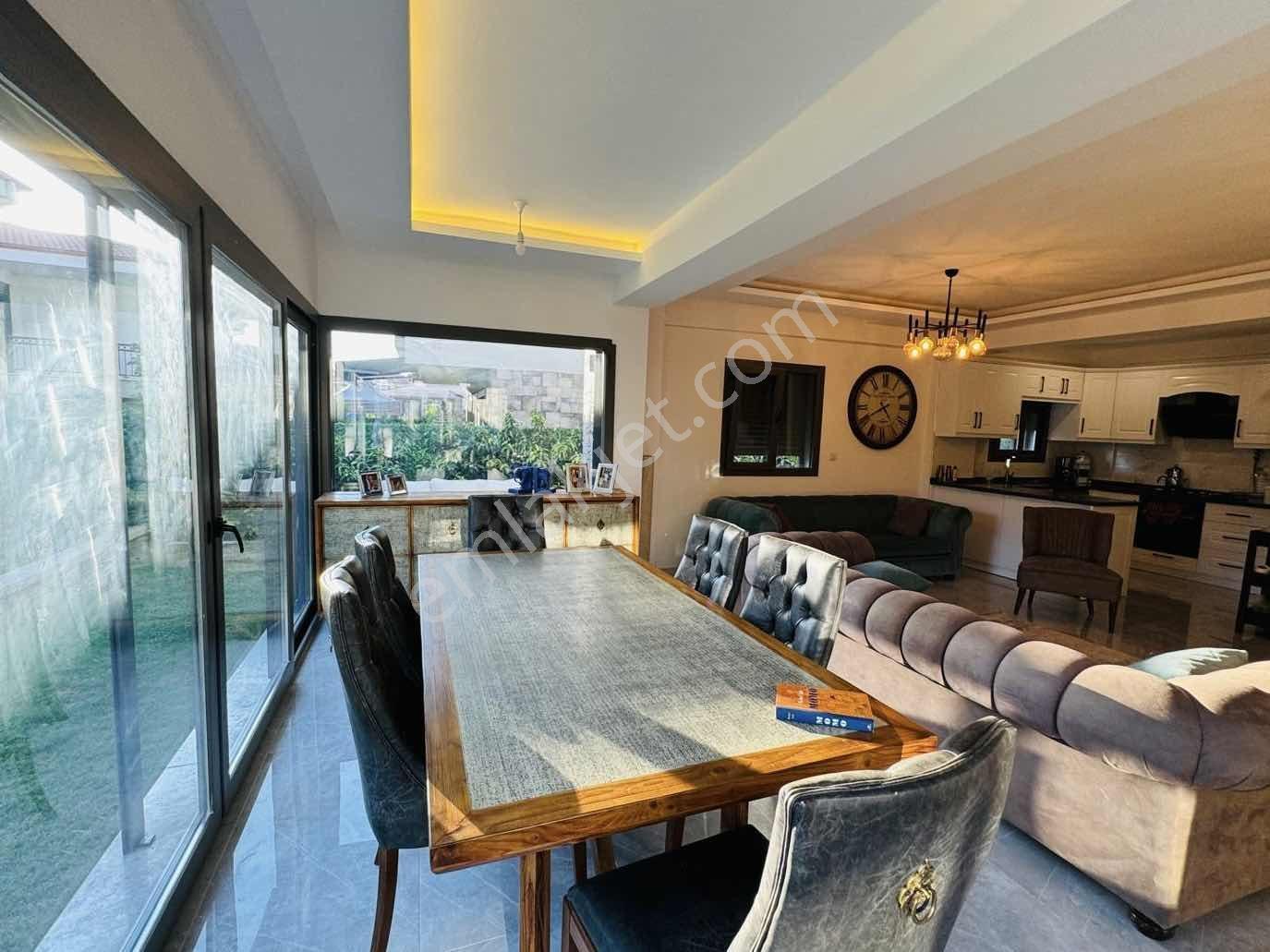 Seferihisar' Da Deniz Ve Doğa Manzaralı 4+1 Satılık Lüks Villa — fotoğraf 11