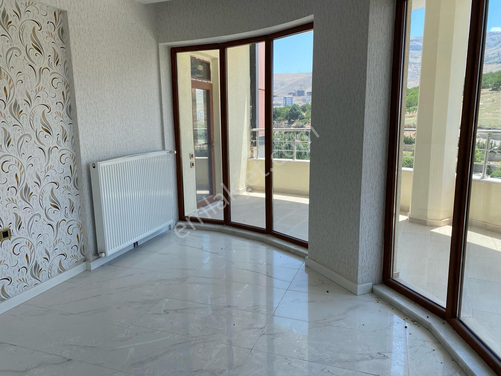 Yıldıztepe Mah. Canbaylar Tepe Towerste Satılık 4+1 Lüks Daire — fotoğraf 13