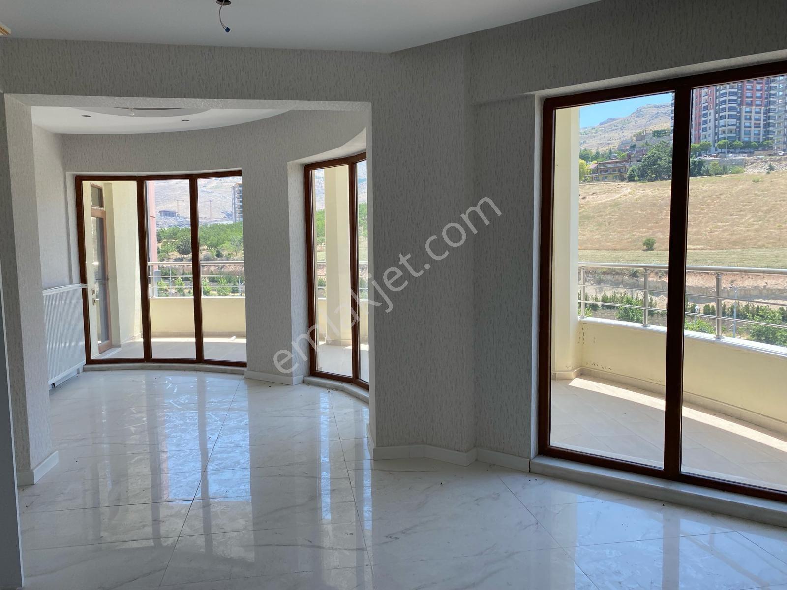 Yıldıztepe Mah. Canbaylar Tepe Towerste Satılık 4+1 Lüks Daire — fotoğraf 18
