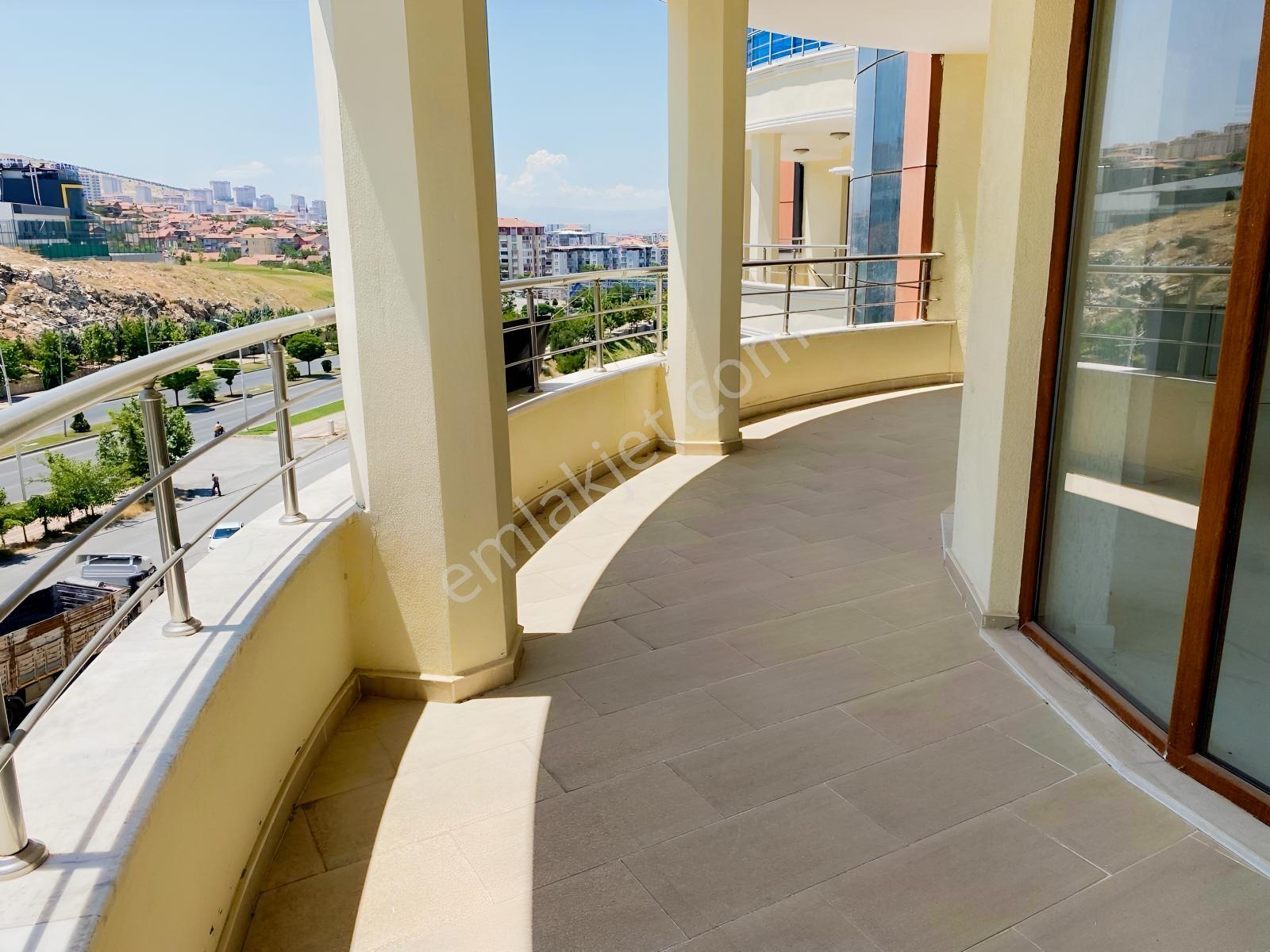Yıldıztepe Mah. Canbaylar Tepe Towerste Satılık 4+1 Lüks Daire — fotoğraf 22